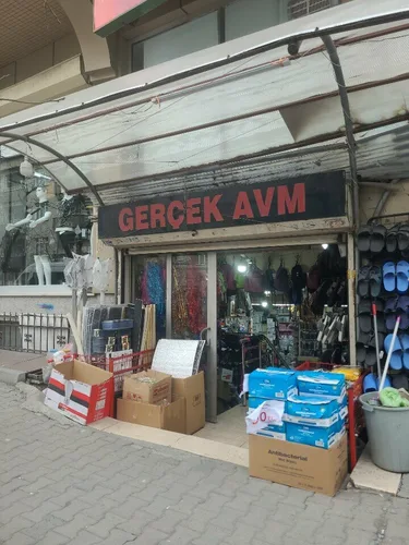 Gercek AVM AVM & Alışveriş - Dış Görünüm ve Ulaşım Rehberi