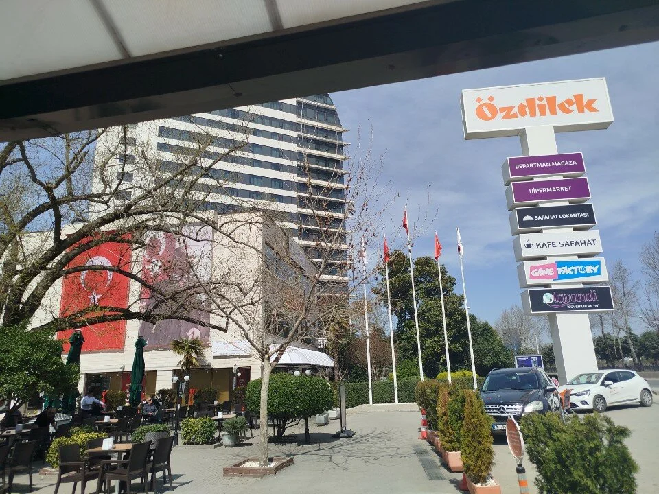 Özdilek Bursa AVM AVM & Alışveriş Merkezleri - Dış Görünüm ve Ulaşım Rehberi