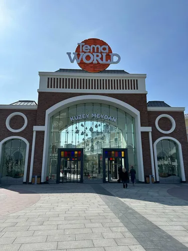 Tema World AVM & Alışveriş - Dış Görünüm ve Ulaşım Rehberi