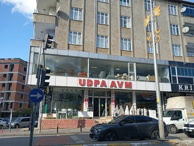 Udpa Center İstanbul Alisveris Merkezleri AVM & Alışveriş Merkezleri - Dış Görünüm ve Ulaşım Rehberi